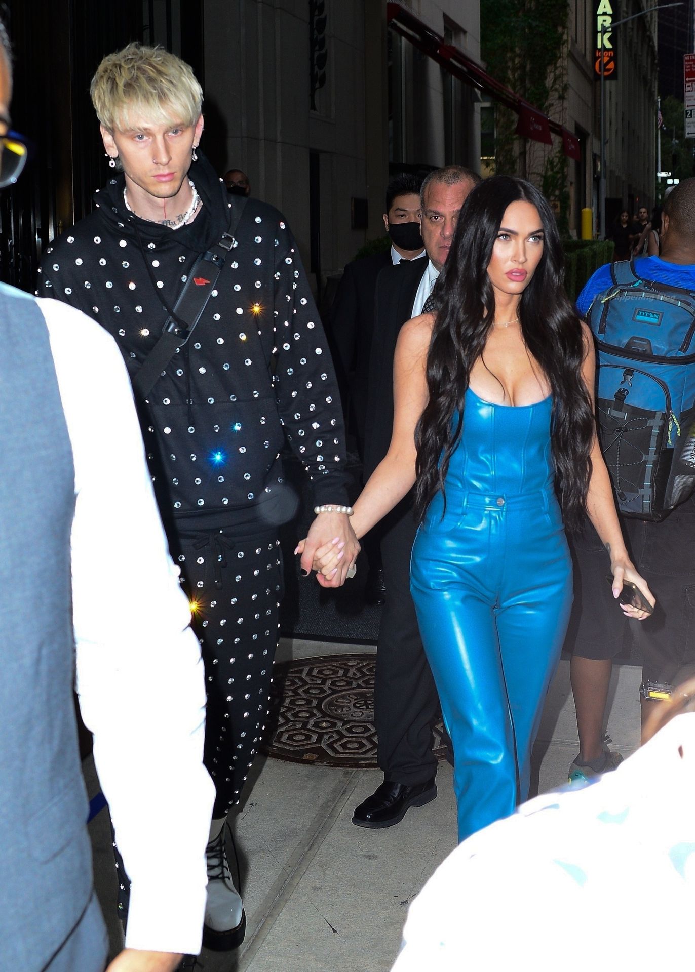 Megan Fox And Machine Gun Kelly Hold Hands Heading Out In The Big Apple 7 Photos Nude Celebrity