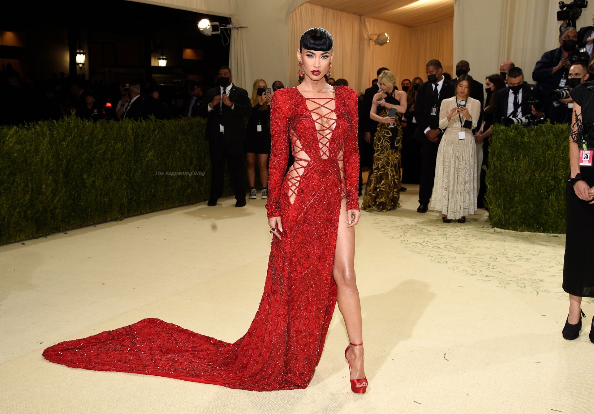 Megan Fox Looks Sexy in Red at the 2021 Met Gala in NYC (148 Photos) [Updated]