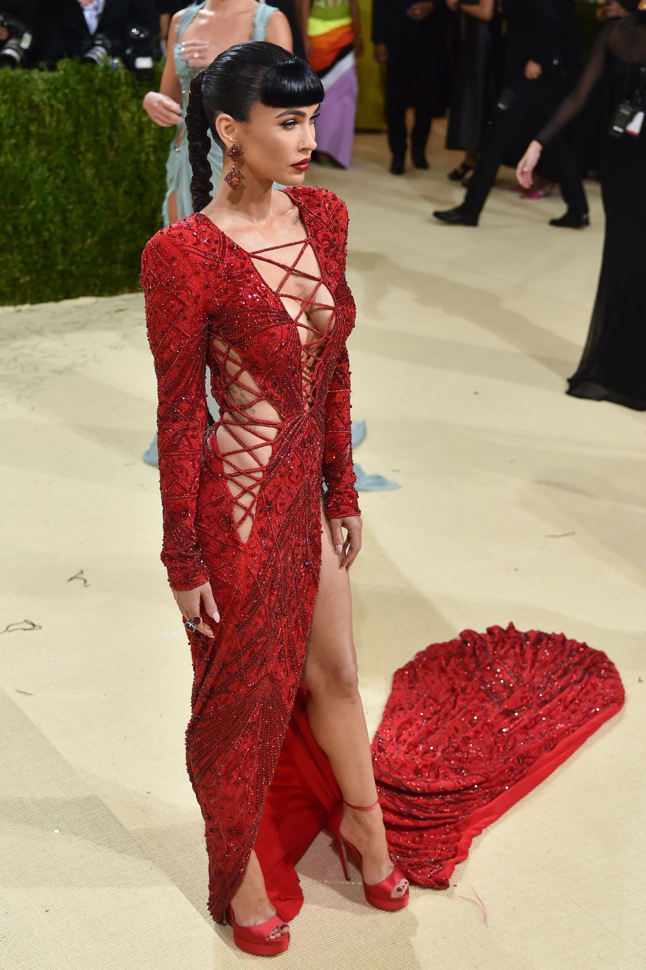 Megan Fox Looks Sexy in Red at the 2021 Met Gala in NYC (148 Photos)
 [Updated]