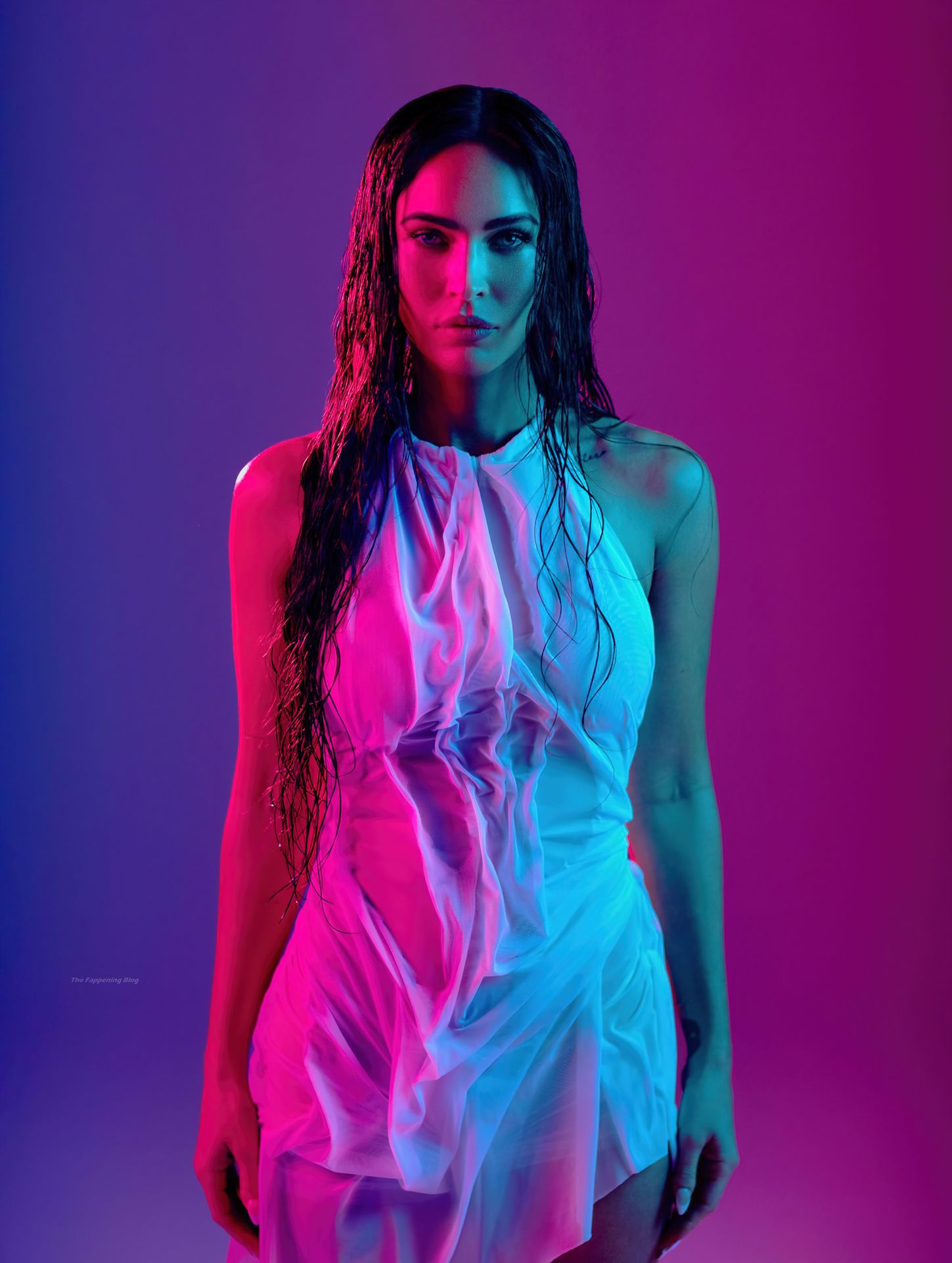 Megan Fox Sexy - InStyle Magazine (9 Photos)