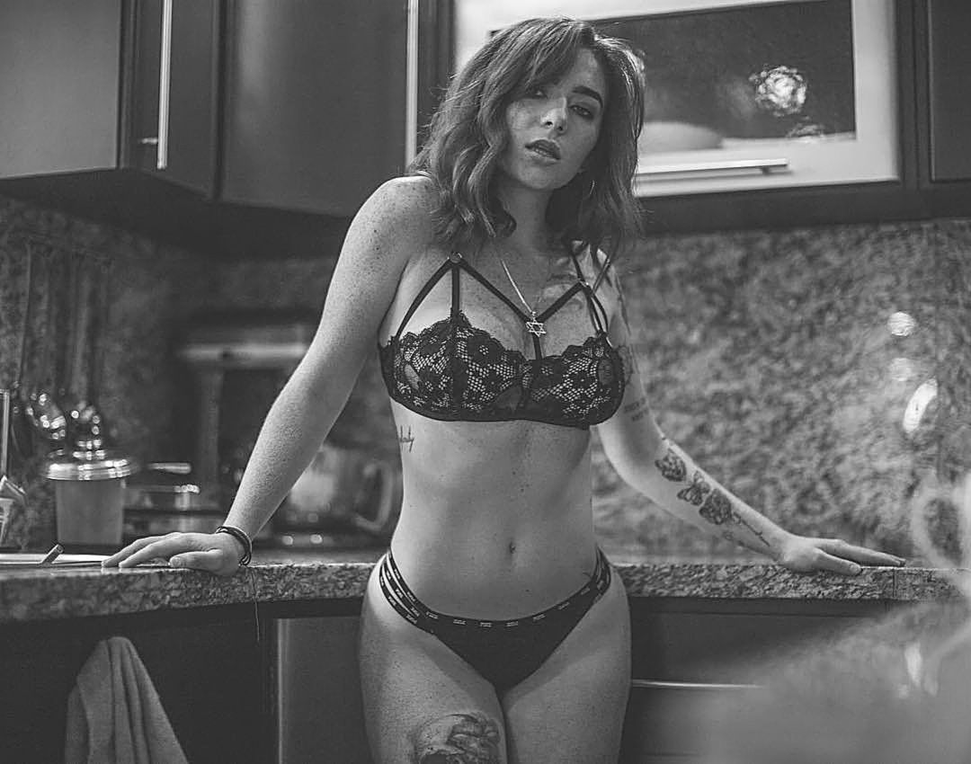 Melanie Mauriello Nude & Sexy (83 Photos & LEAKED Sex Tape Porn)