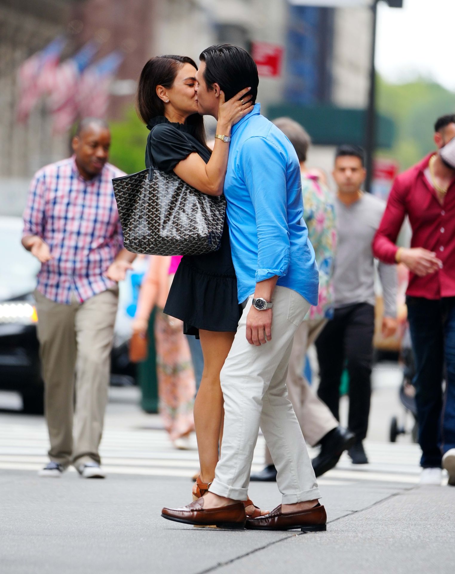 Mila Kunis and Finn Wittrock Share a Passionate Kiss in New York (34 Photos)