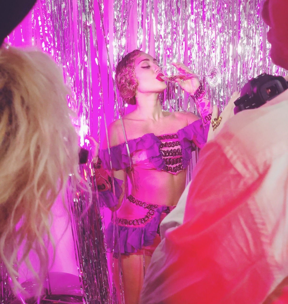 Miley Cyrus (14 New Photos + Sexy Video)