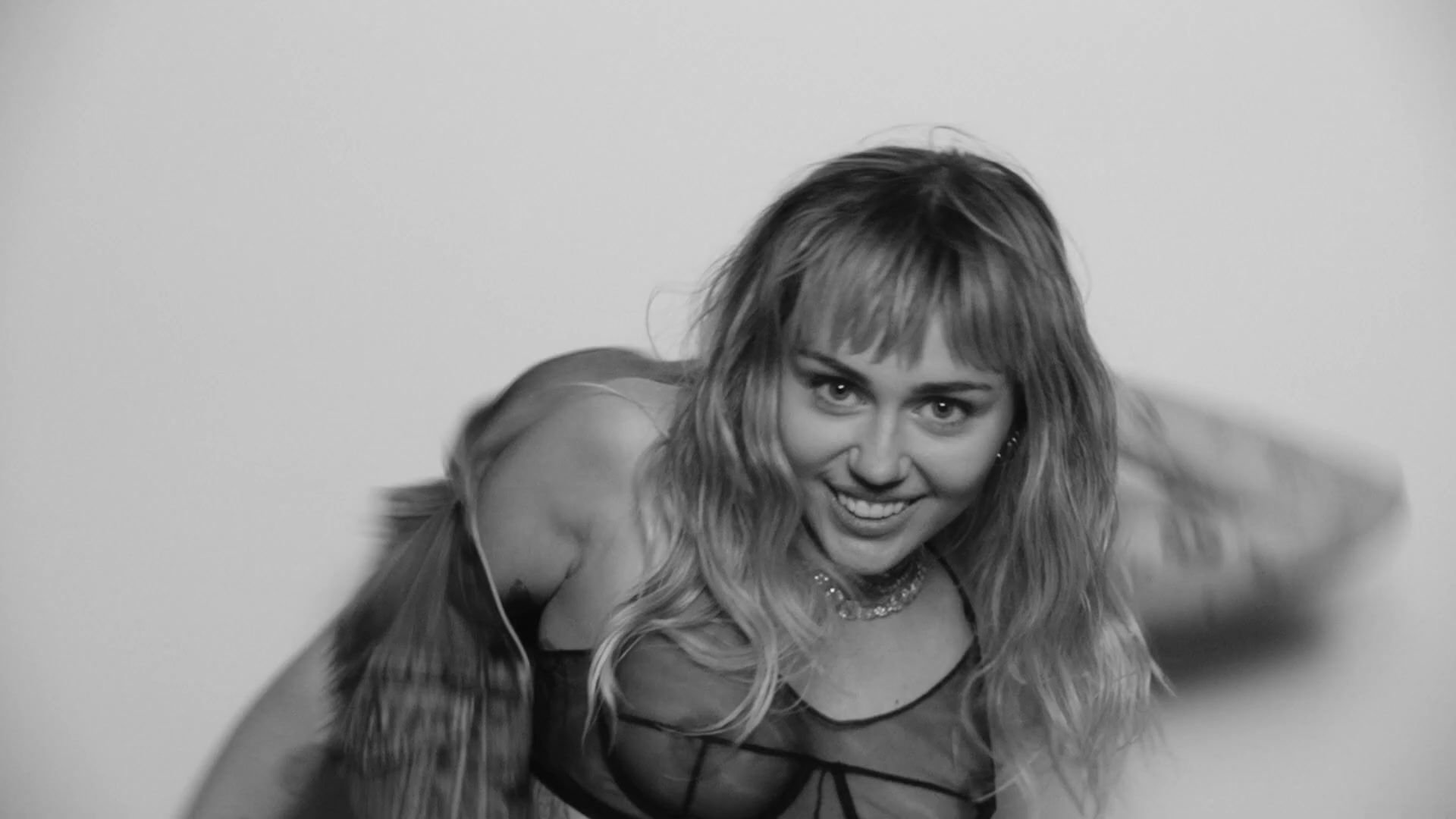 Miley Cyrus See Through & Sexy (16 Pics + GIFs & Video)