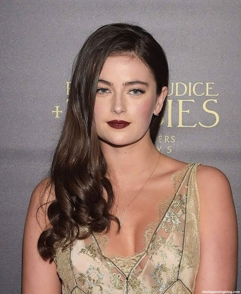 Millie Brady NUDE, Topless & Sexy Compilation (74 Photos + Sex Video Scenes) [Updated]