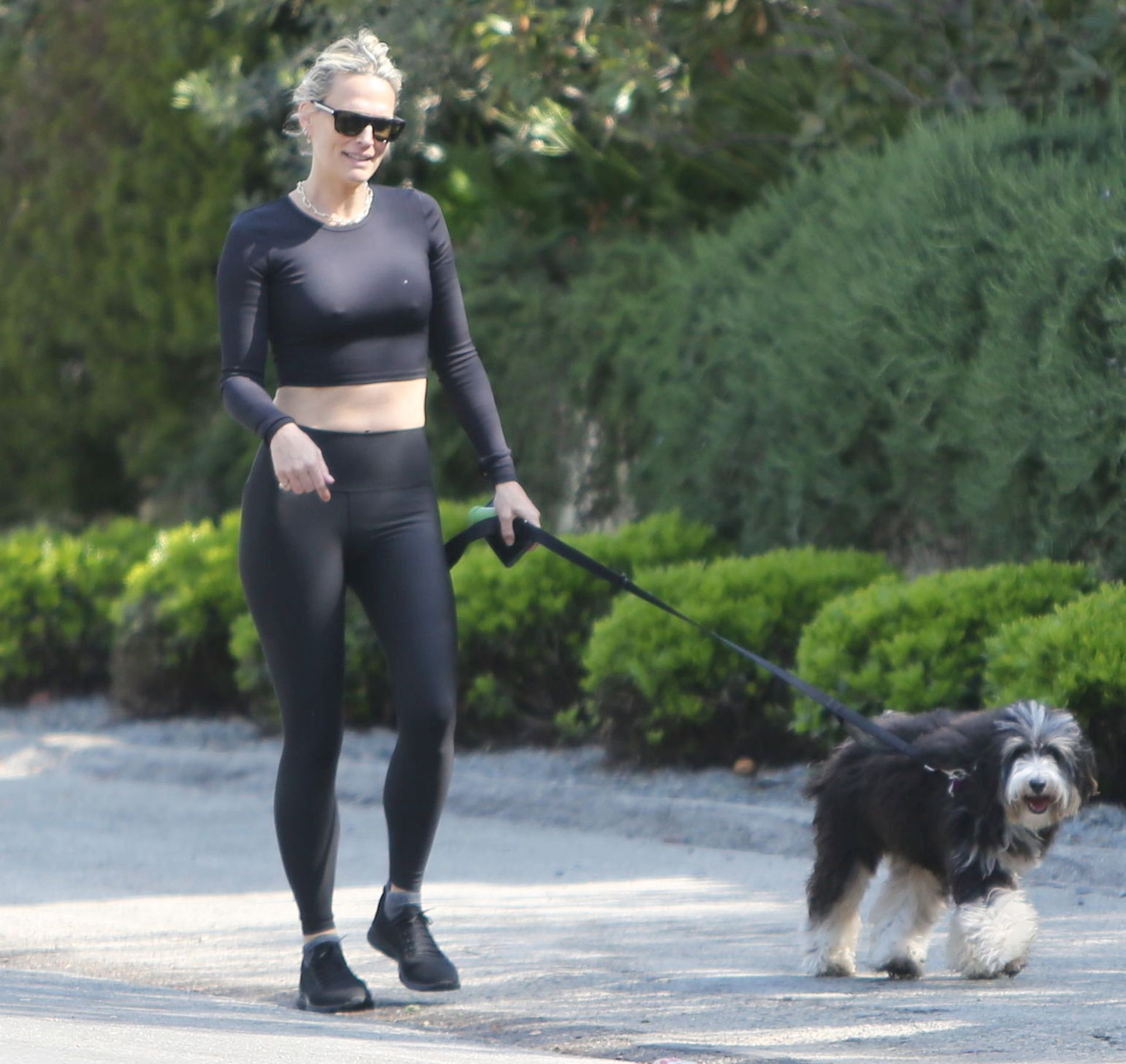 Molly Sims Shows her ABS and Pokies in LA (33 Photos)