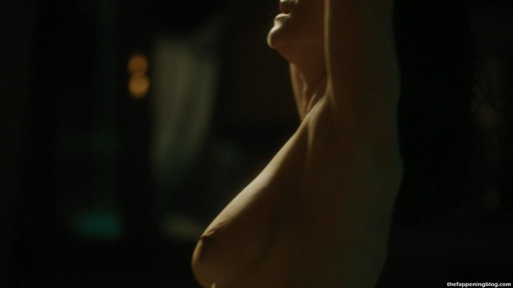 Monica Bellucci Nude & Sexy Collection - Part 2 (150 Photos + Videos)