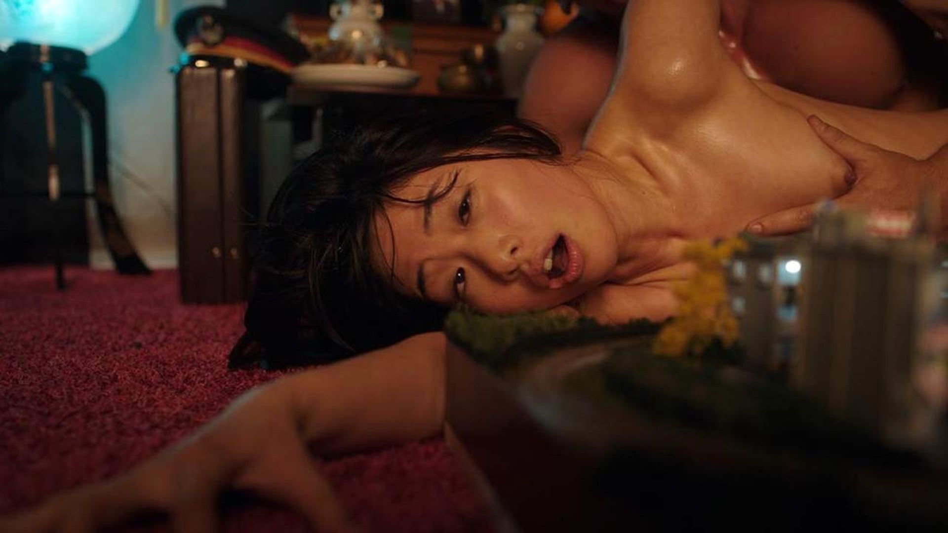 Nanami Kawakami Nude Sex Scene - The Naked Director (6 Pics + GIF & Video)
