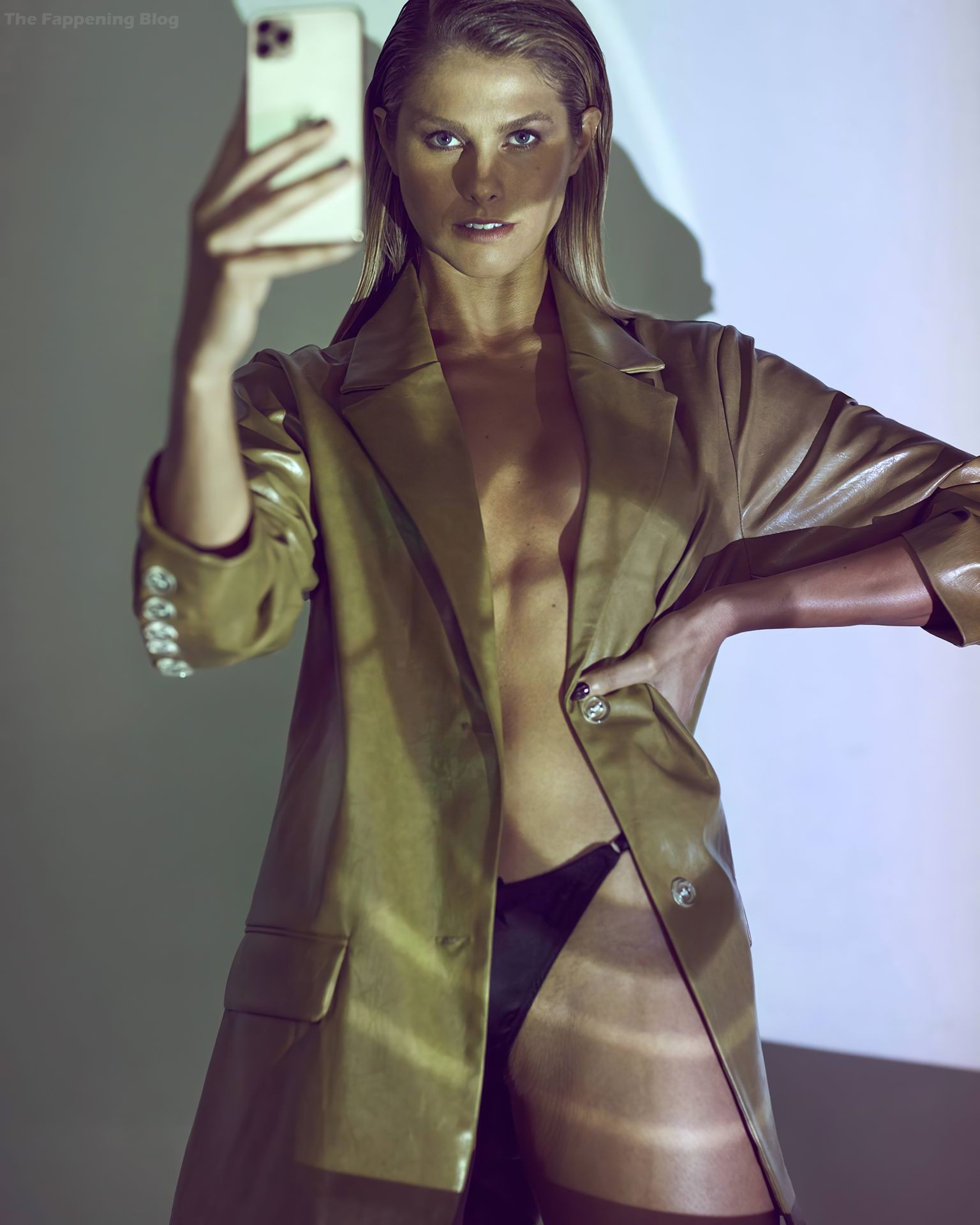 Natalie Roser Nude & Sexy - The Series 6.0 (13 Photos)