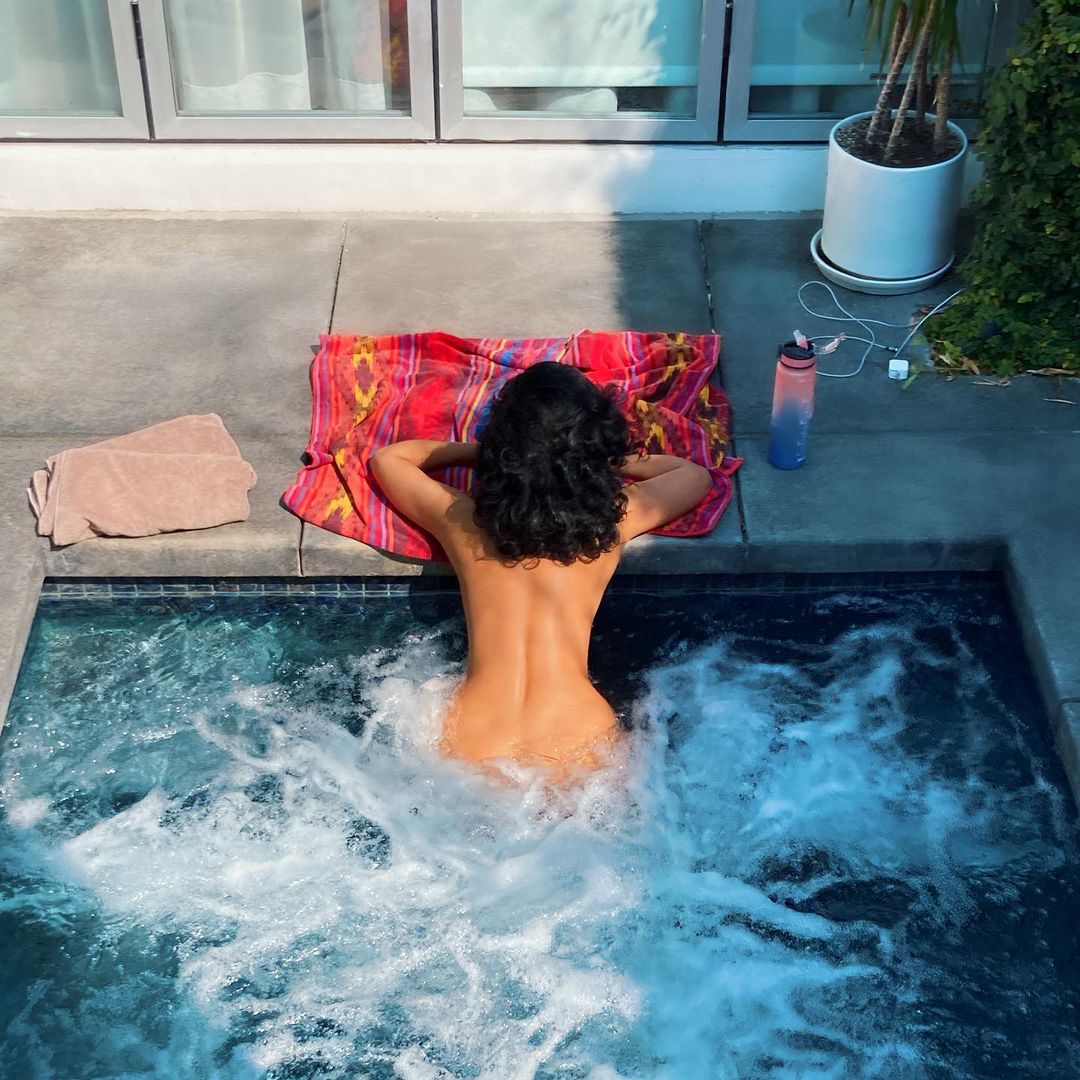Nazanin Mandi Nude & Sexy Collection (10 Photos)
