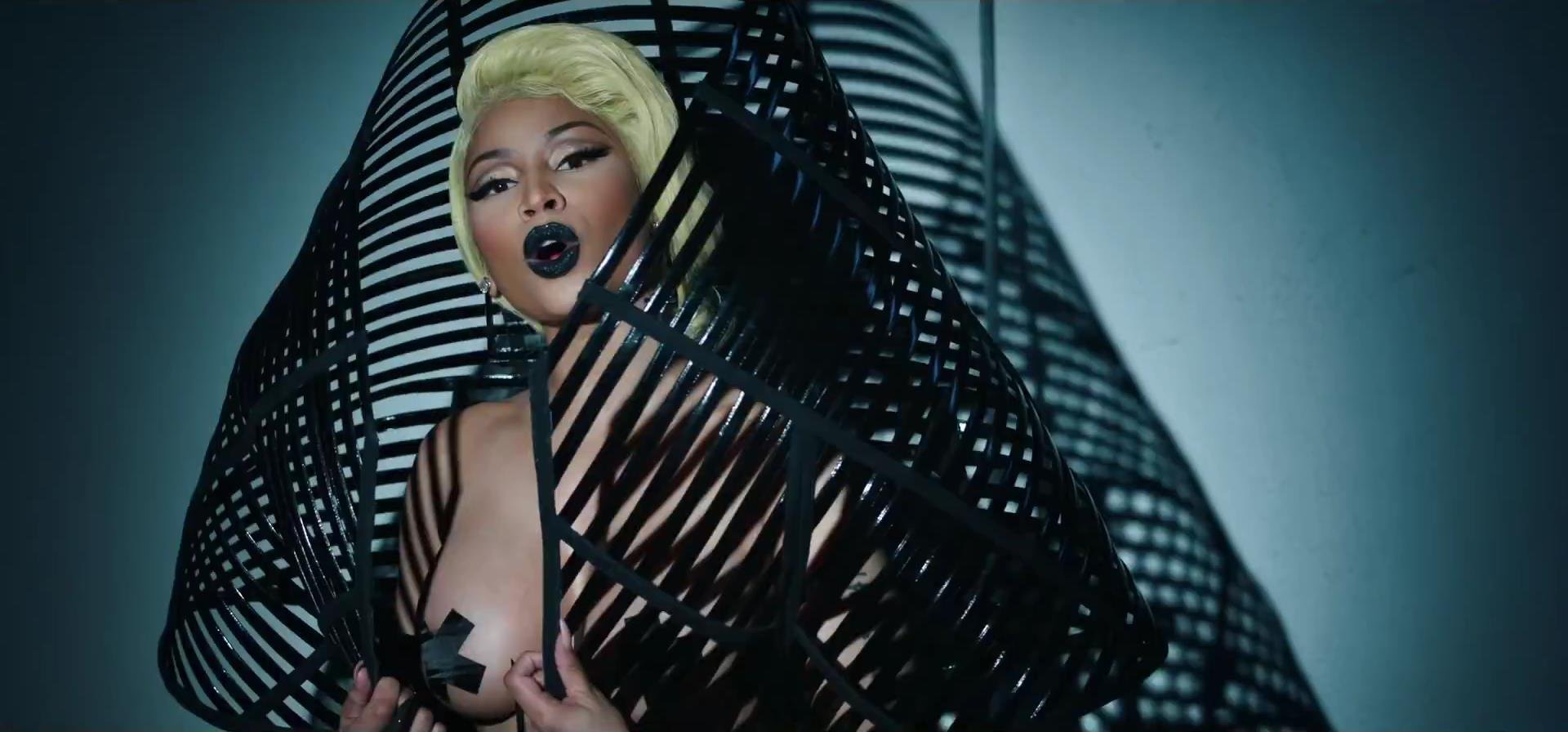 Nicki Minaj Sexy (34 Pics & Video)