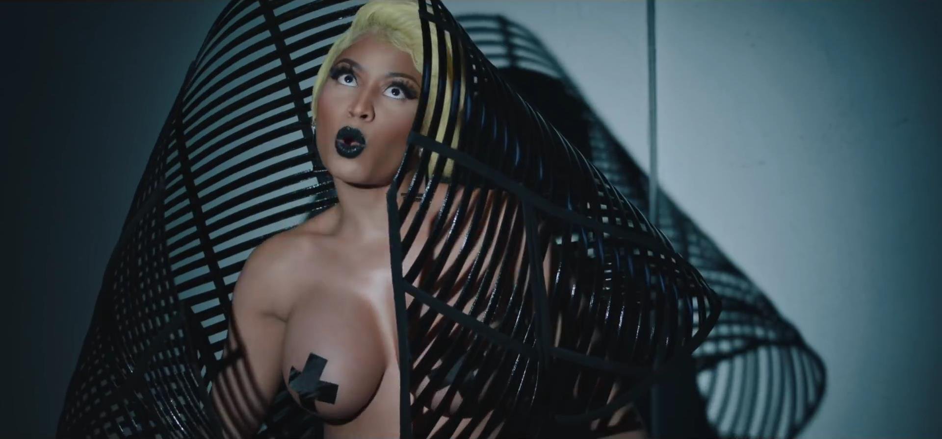 Nicki Minaj Sexy (34 Pics & Video)