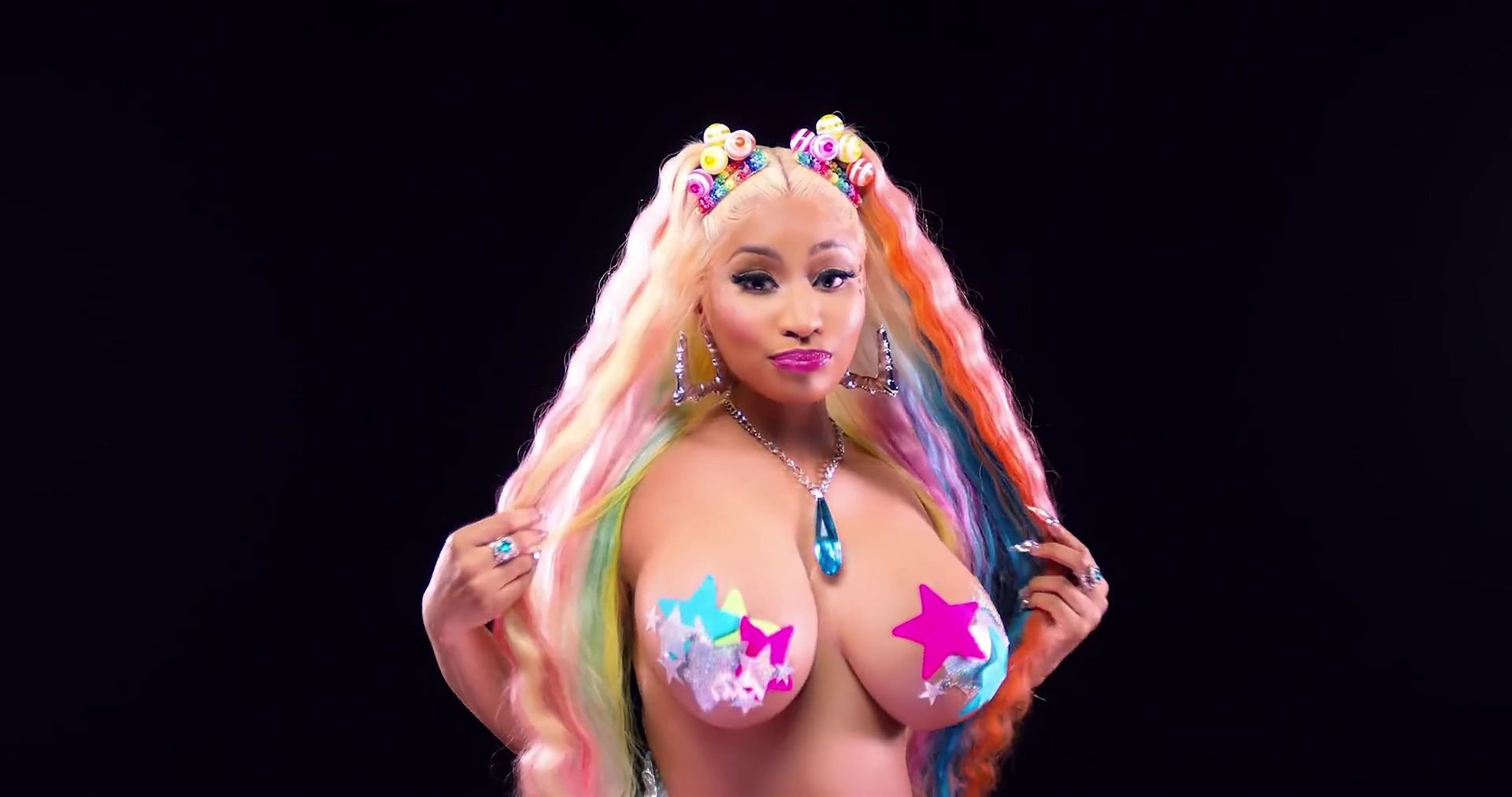 Nicki Minaj Sexy - TROLLZ (43 Pics + GIFs & Video)