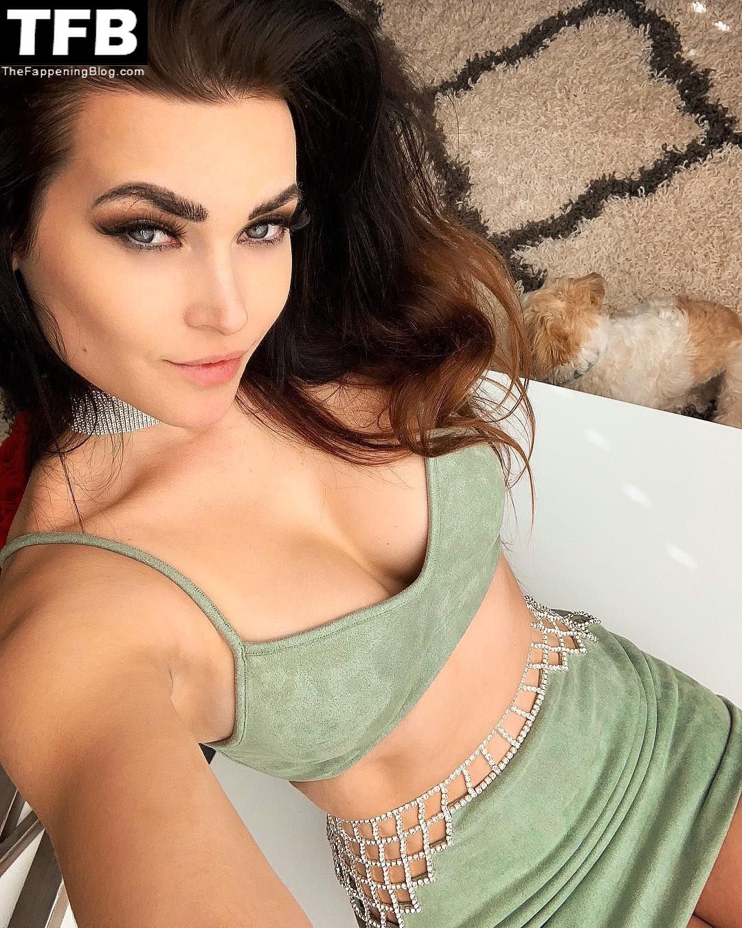 Niece Waidhofer Nude & Sexy Collection (15 Photos)