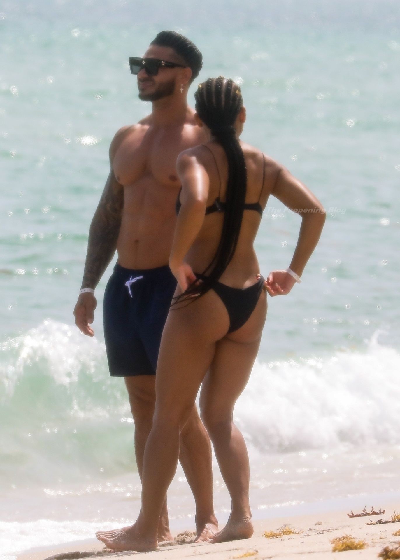 Pauly D & Nikki Hall Works On Their Tans Together in Miami Beach (27 Photos)