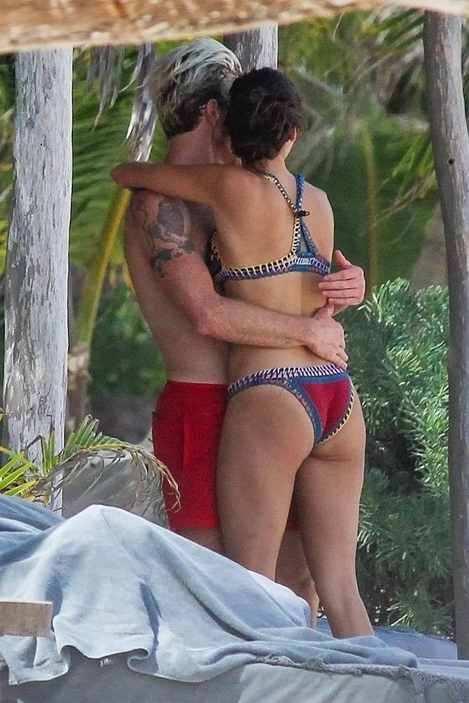 Nina Dobrev Nude Leaked The Fappening & Sexy (159 Photos + Possible Sex Tape & Sexy Videos)