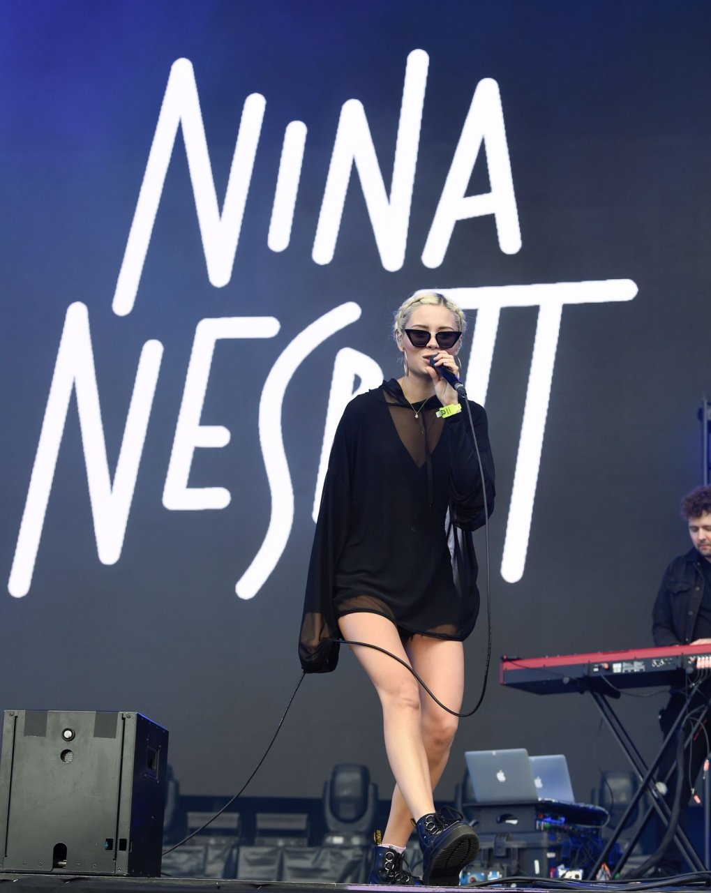 Nina Nesbitt Sexy (38 Photos)
