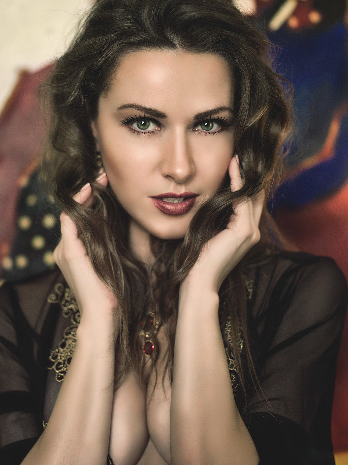 Olga Alberti Nude & Sexy (11 Photos)