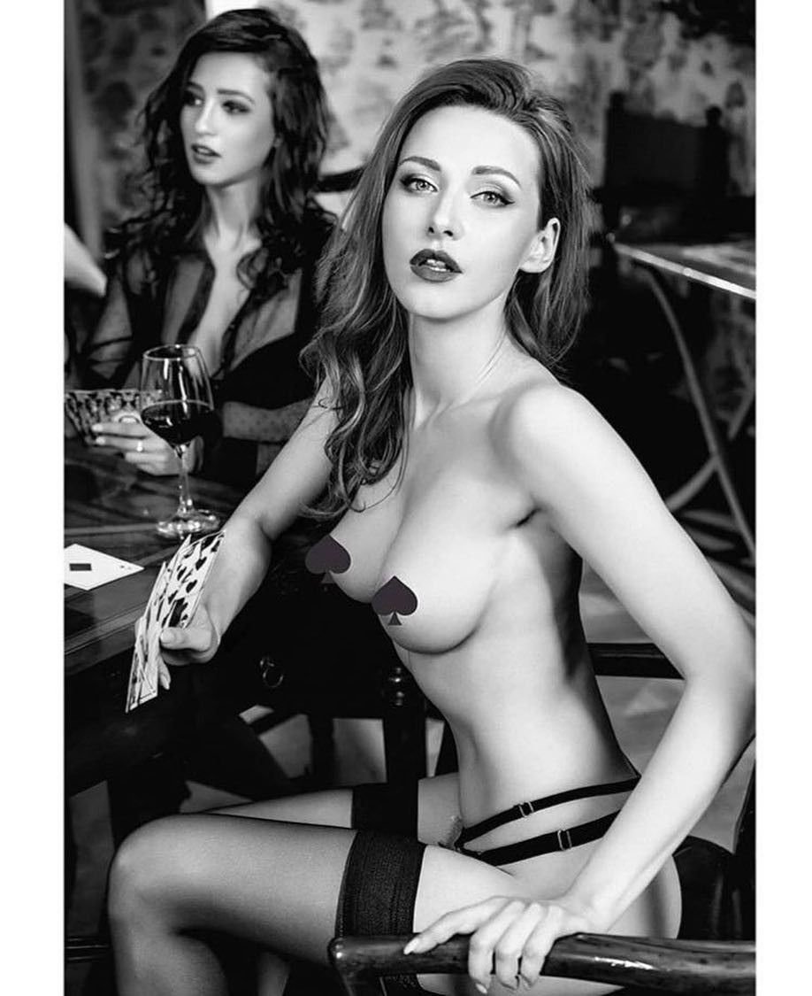 Olga Alberti Nude & Sexy (55 Photos)