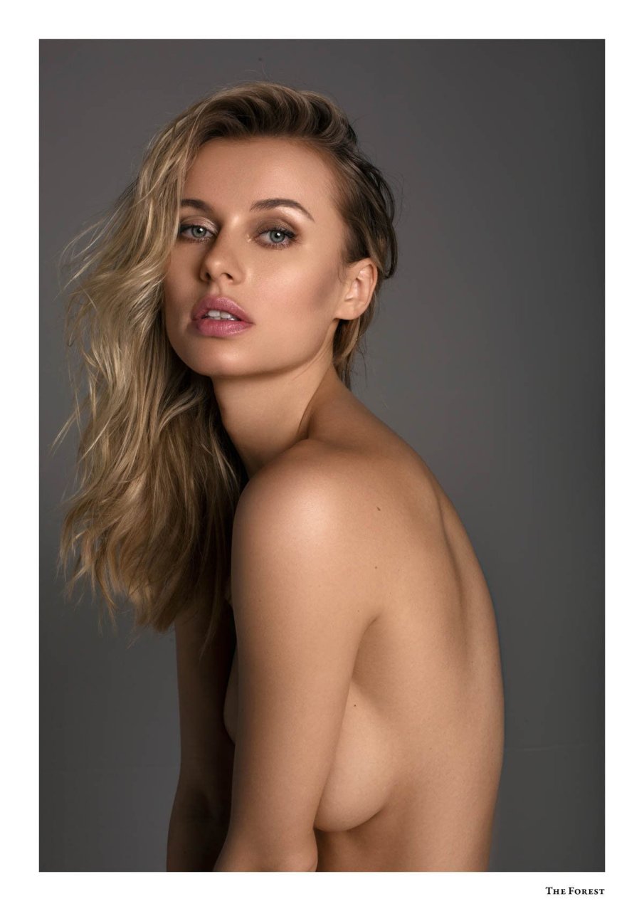 Olga De Mar Nude & Sexy (50 Photos)