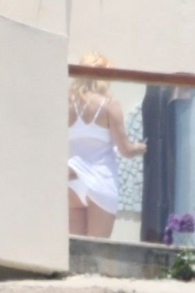 Pamela Anderson Nip Slip & Sexy (79 Photos)