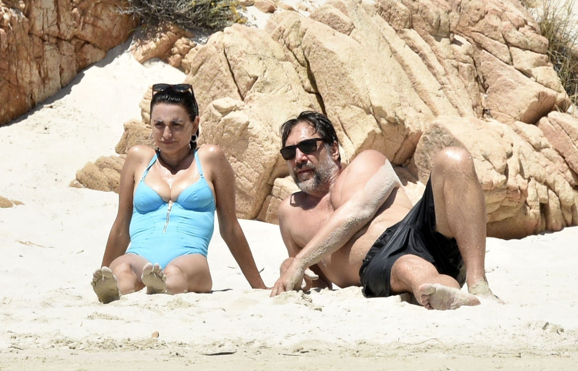 Penelope Cruz & Javier Bardem Enjoy a PDA Filled Holiday in Italy (86 Photos)