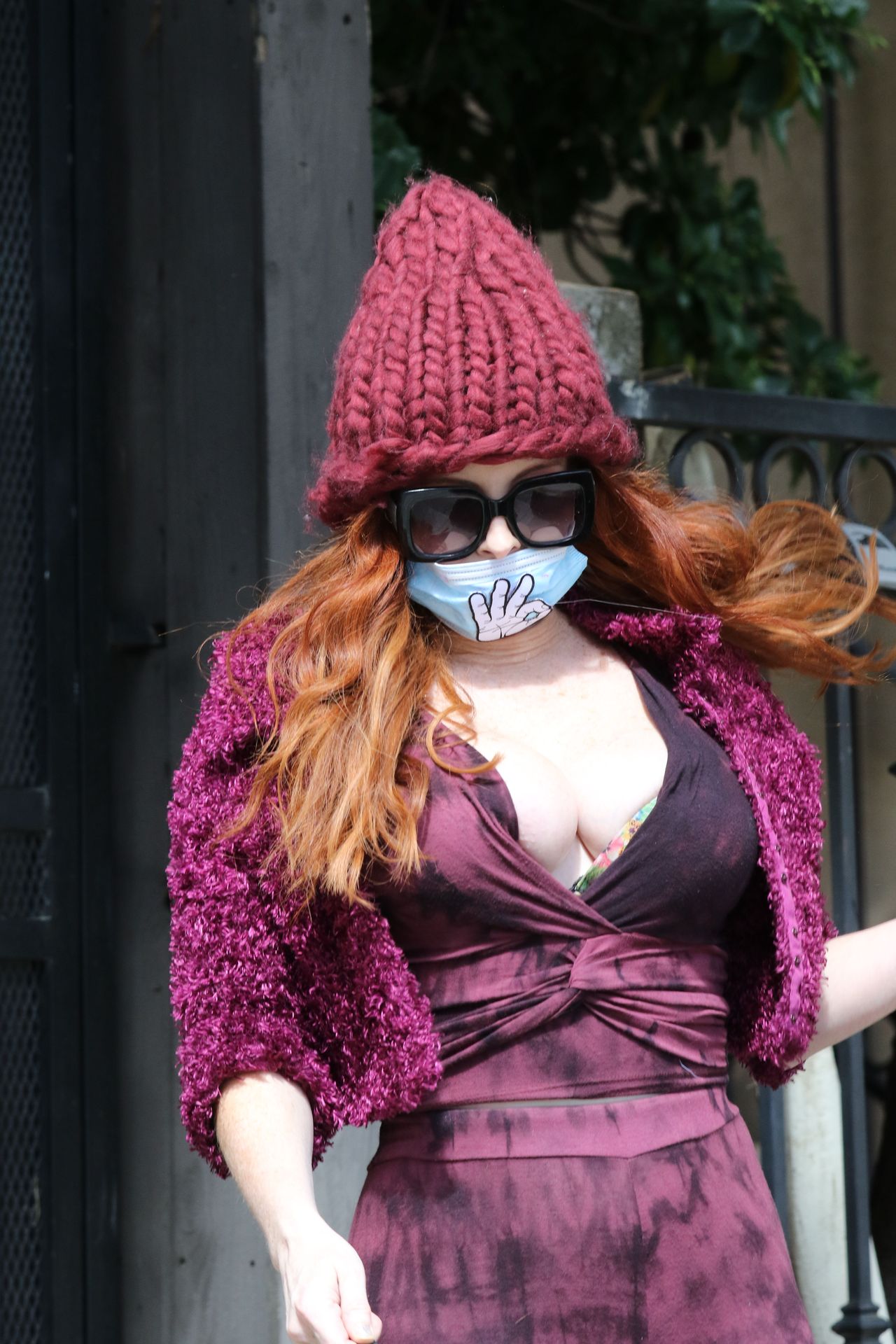 Phoebe Price Walks Her Dog While Nipple Out (19 Photos)