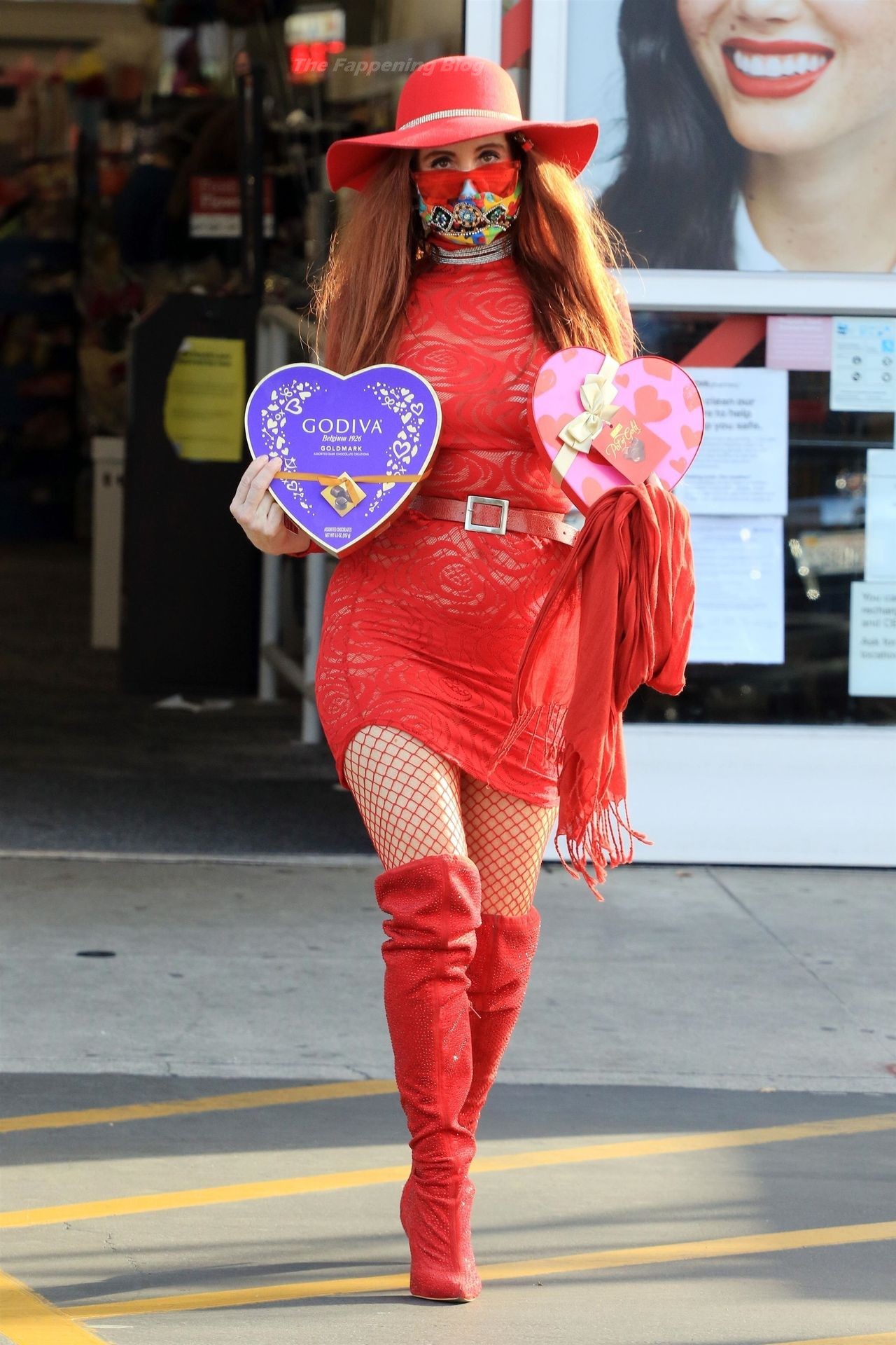 Phoebe Price is Seen Celebrating Valentine’s Day in LA (30 Photos)