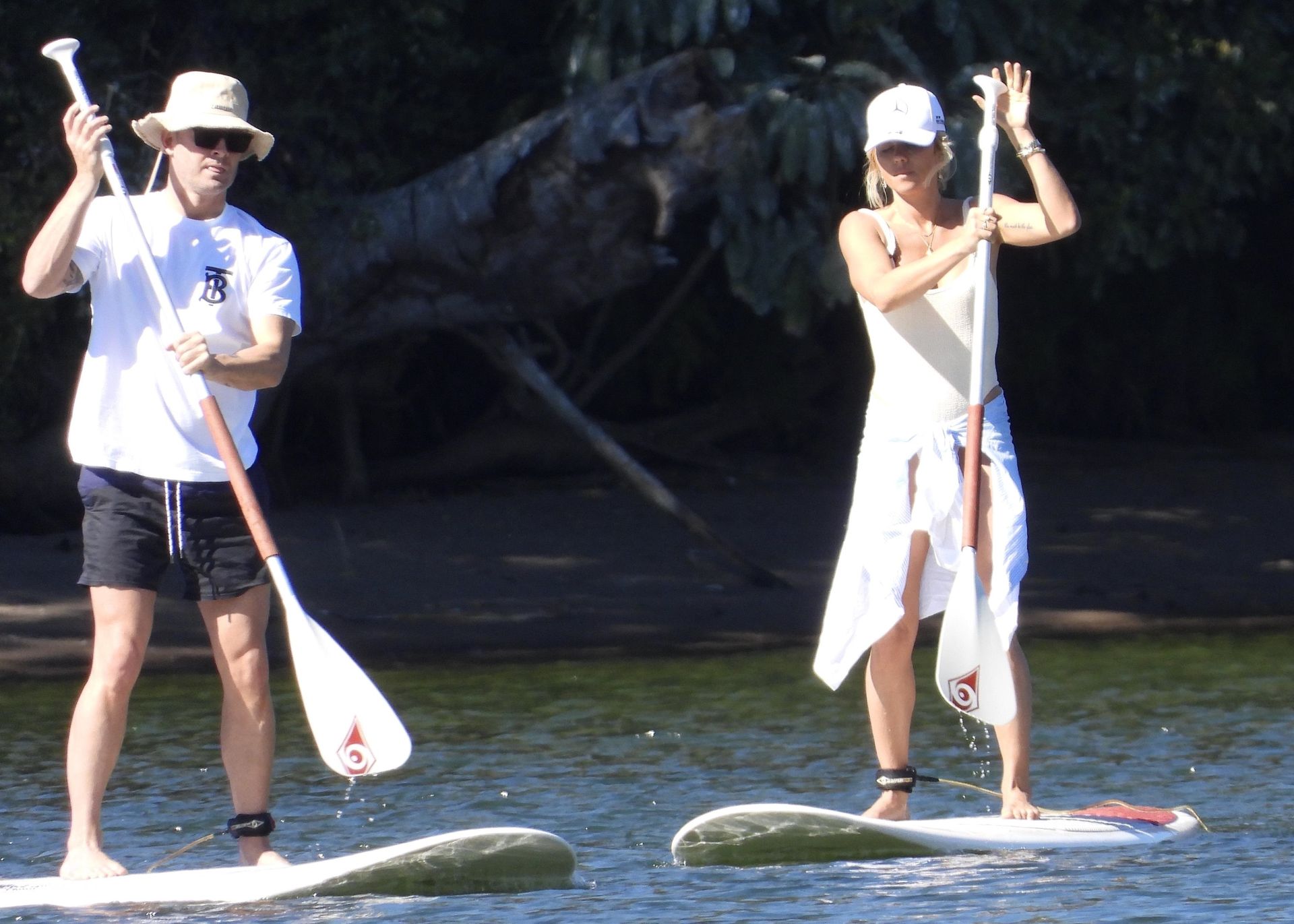 Pip Edwards & Michael Clarke Spend the Day in Noosa (23 Photos)