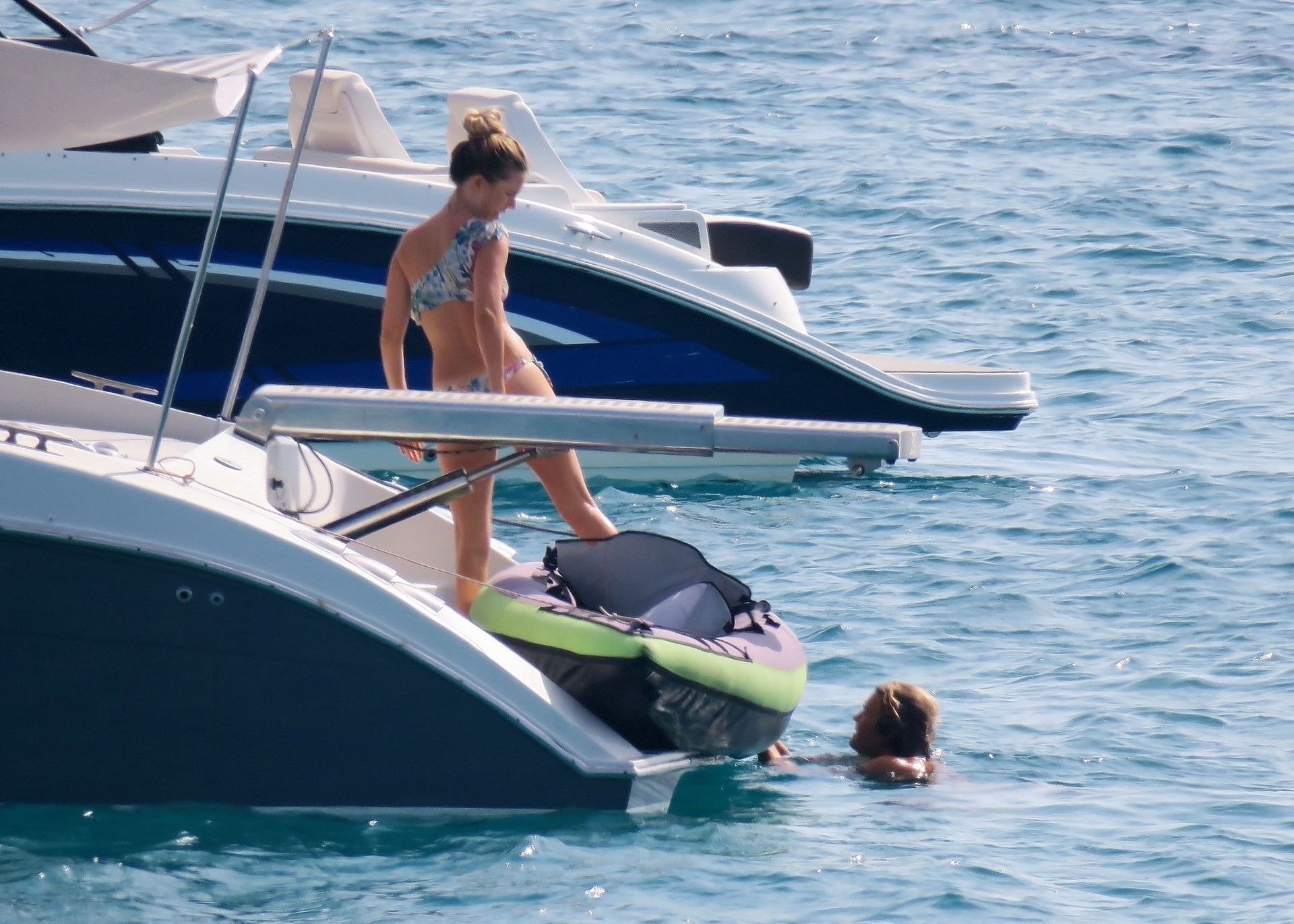 Nico Rosberg Packs on the PDA with Vivian Sibold in Formentera (53 Photos)