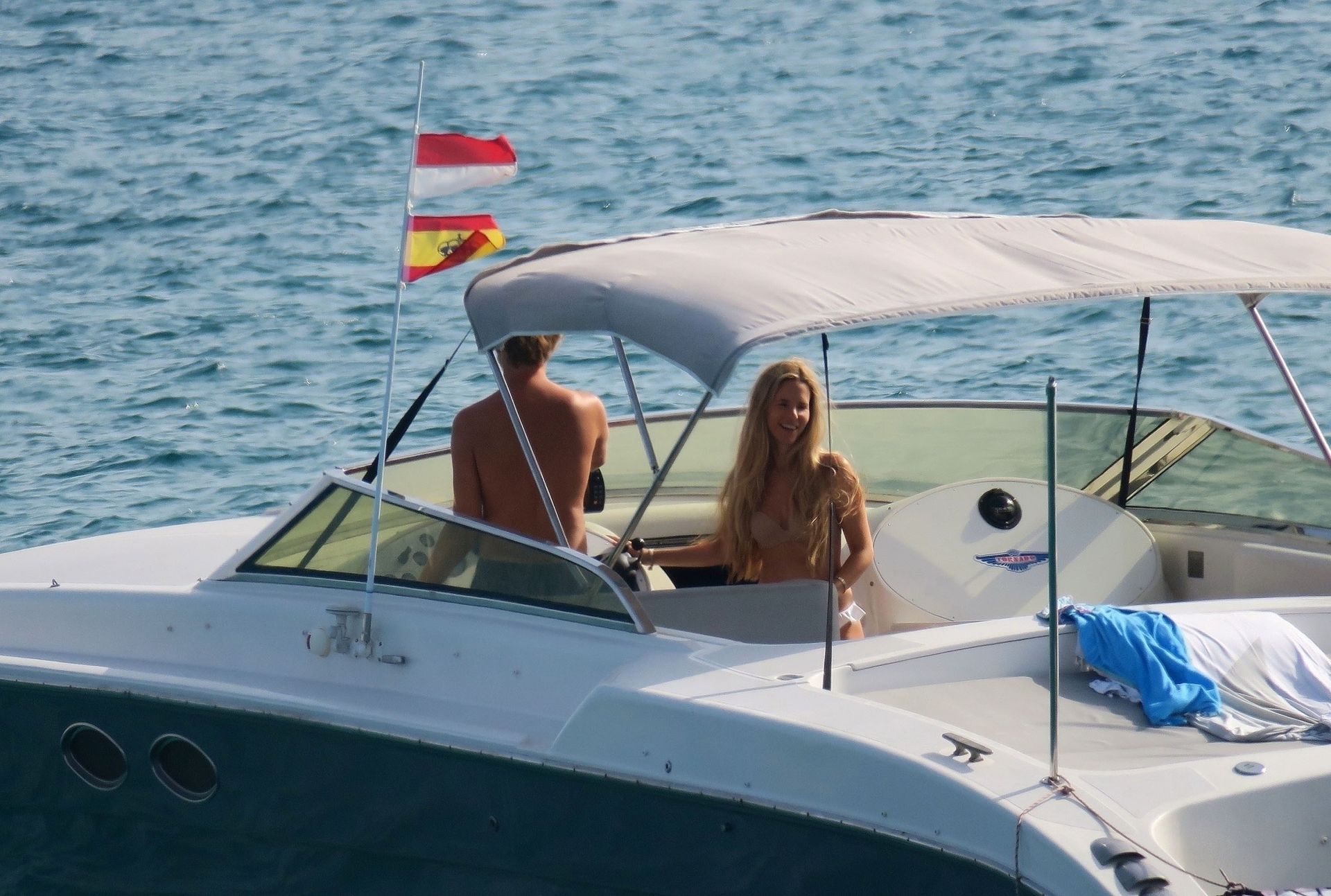 Nico Rosberg Packs on the PDA with Vivian Sibold in Formentera (53 Photos)