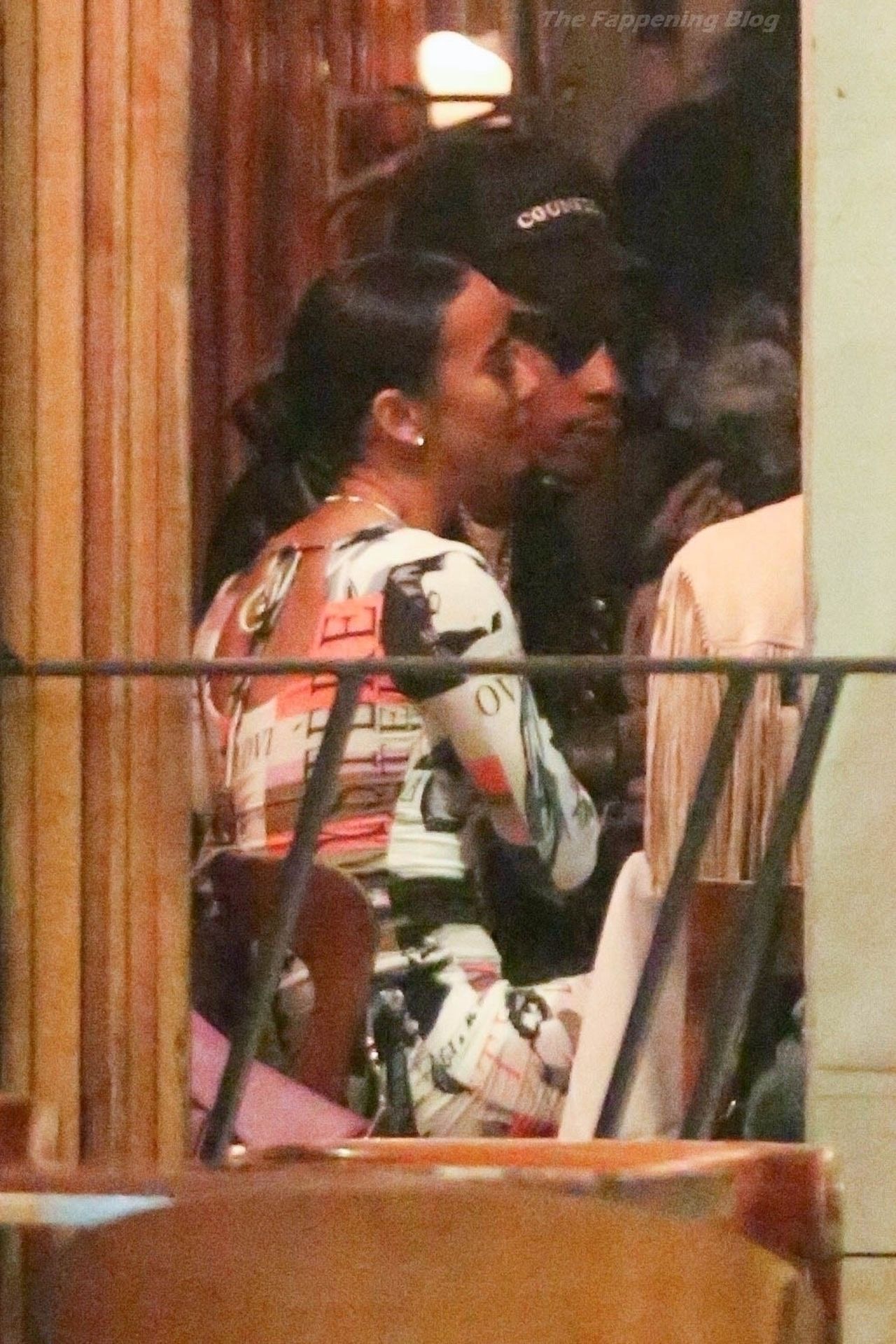 Wiz Khalifa Treats His Girlfriend Aimee Aguilar to a Dinner Date at Nice Guy (24 Photos)