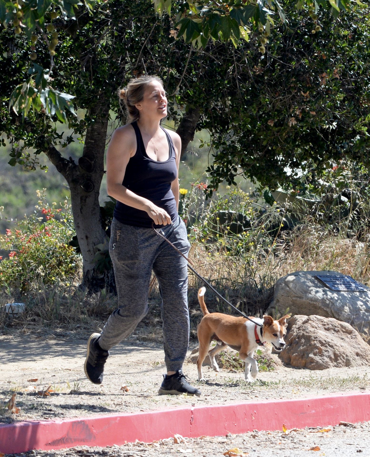 Sexy Alicia Silverstone Heads out for a Hike in LA (32 Photos)