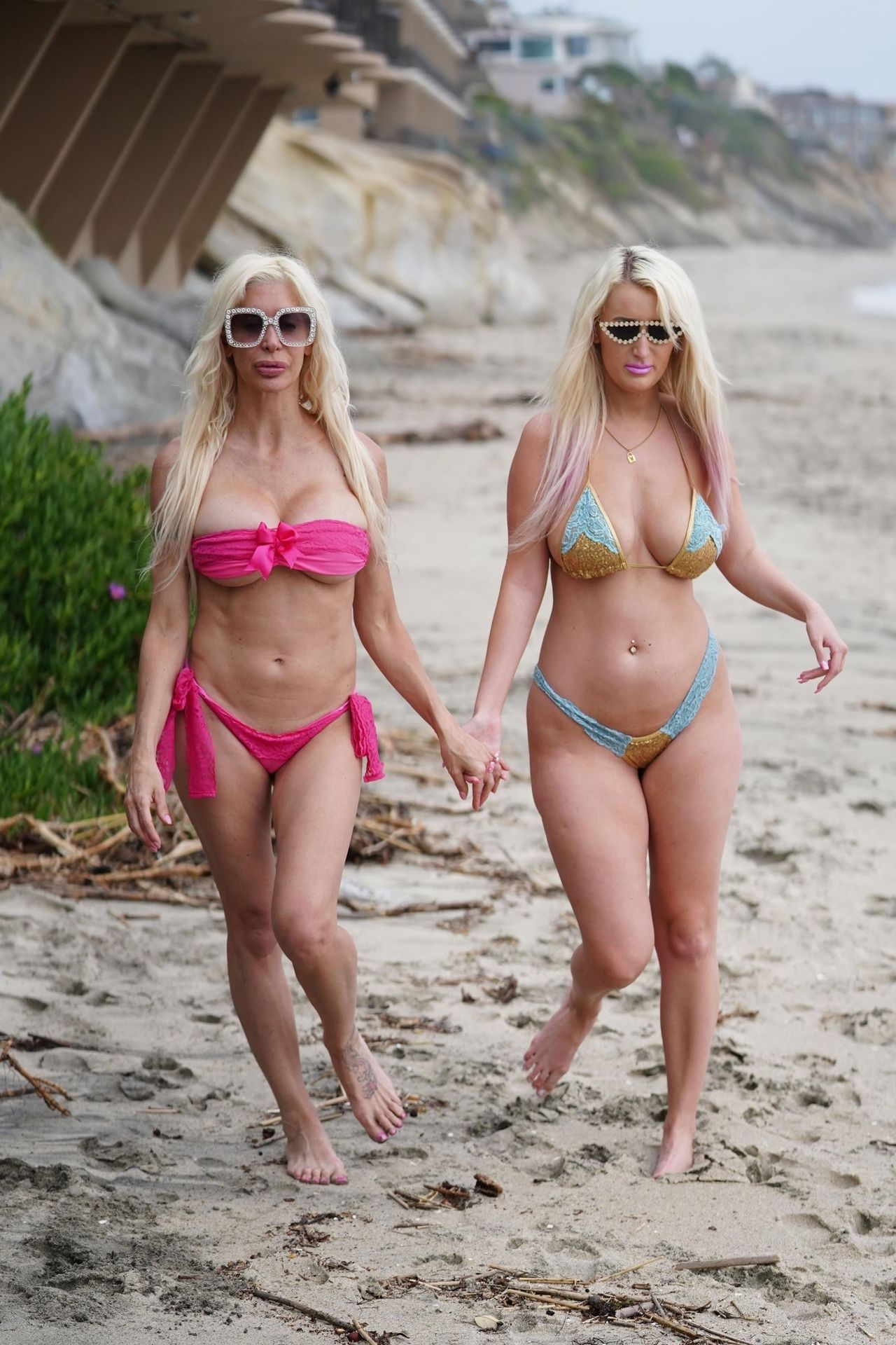 Tiffany Madison & Frenchy Morgan Share a Little Affection in Malibu (31 Photos)