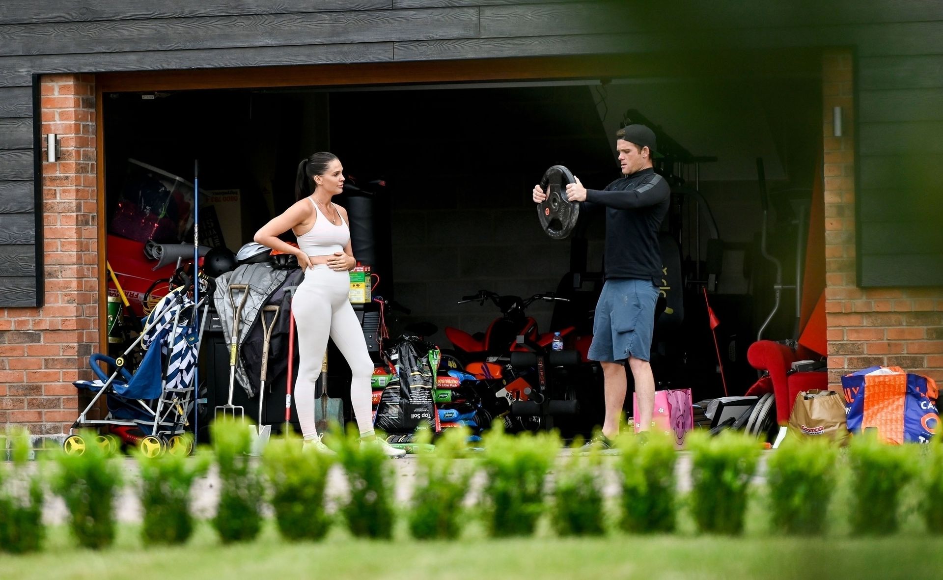 Sexy Danielle Lloyd Is Pictured While Training with Michael ONeill (46 Photos)