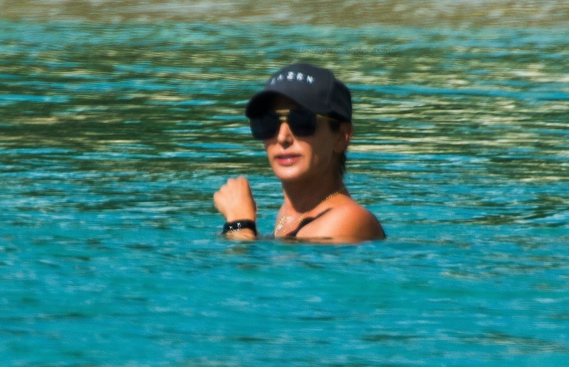 Simon Cowell & Lauren Silverman Are Spotted Out on Holiday in Barbados (20 Photos)