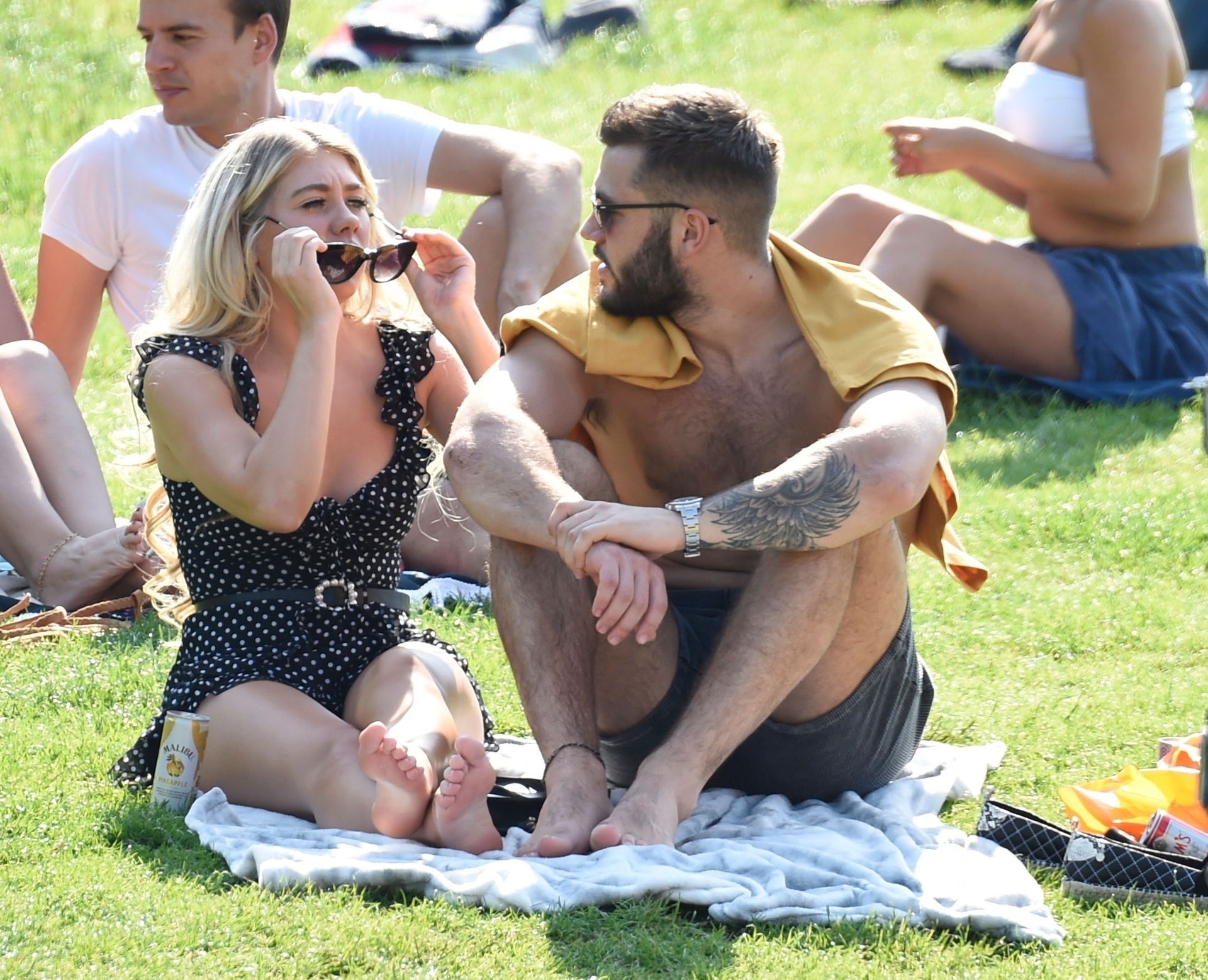 Sexy Paige Turley & Finn Tapp Pack on the PDA on a Picnic in Manchester (83 Photos)