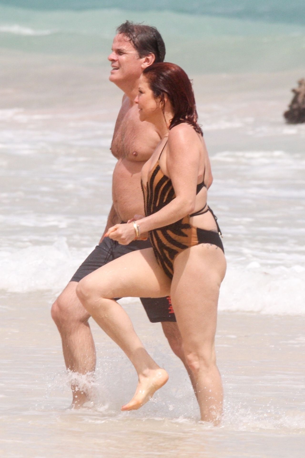 Slashs Ex-Wife Perla Ferrar is Living Life on the Beach (32 Photos)