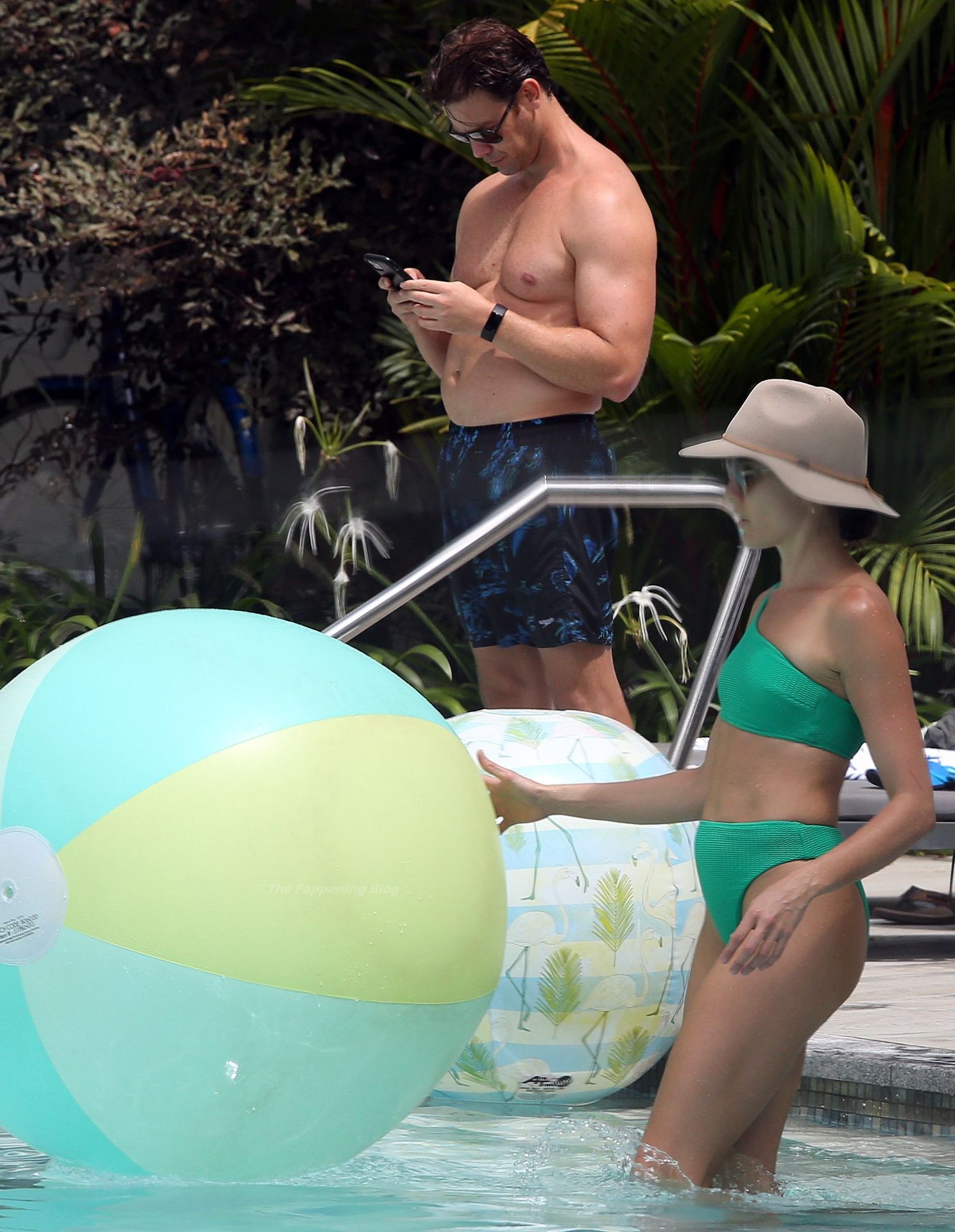 Rachael Finch Hits the Pool with Her Family While Holidaying in Cairns (30 Photos)