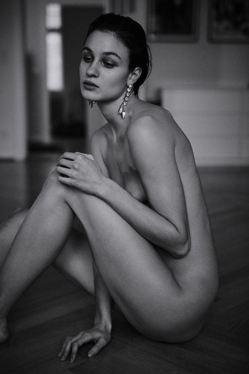 Rachel Samstag Nude & Sexy (30 Photos)
