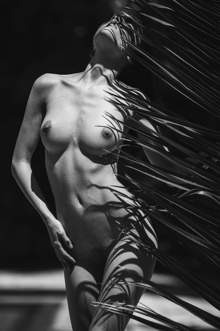 Rebecca Bagnol Nude & Sexy (15 Photos)