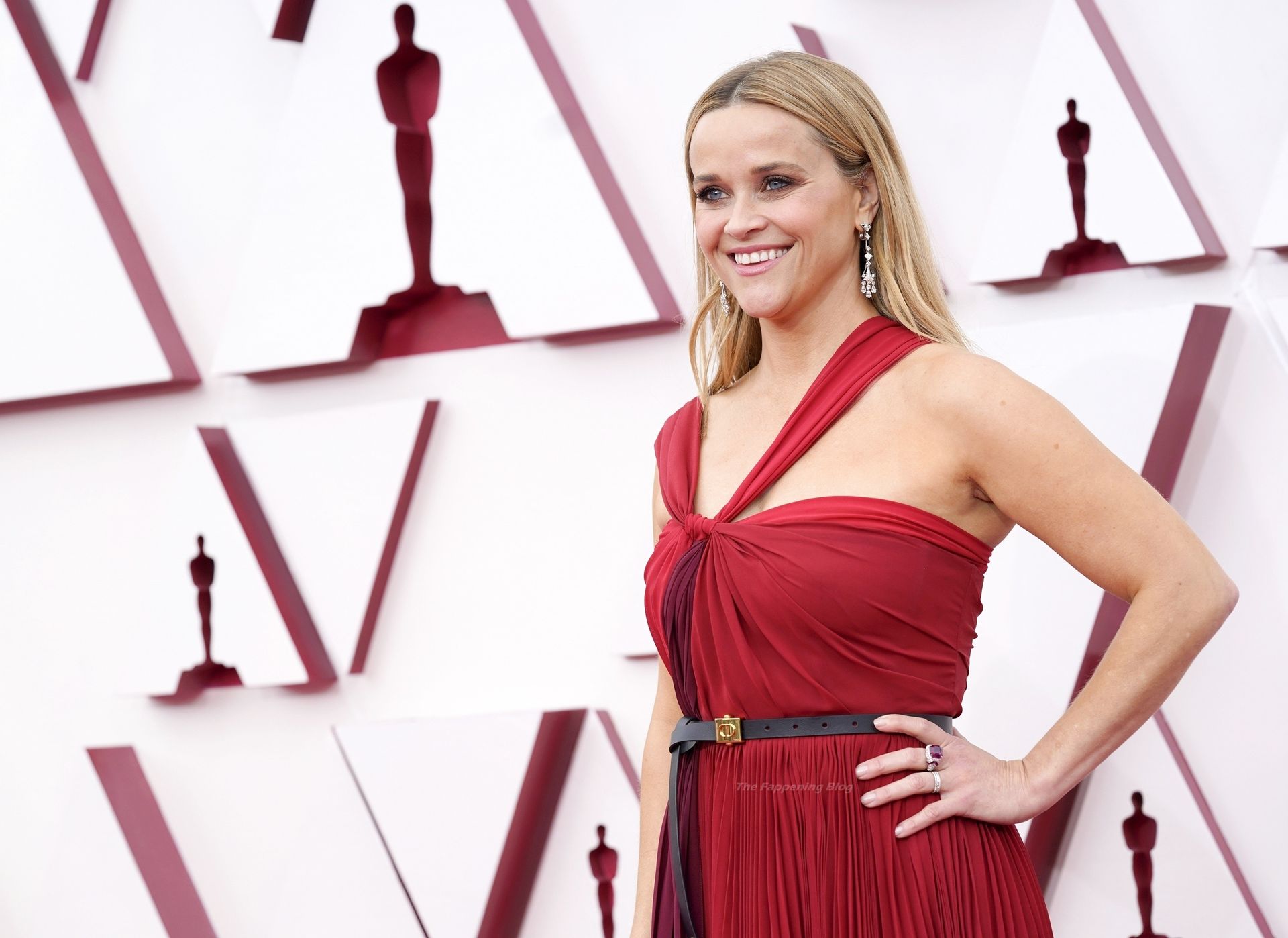 Reese Witherspoon Smiles on the Red Carpet of the 93rd Annual Academy Awards (41 Photos)