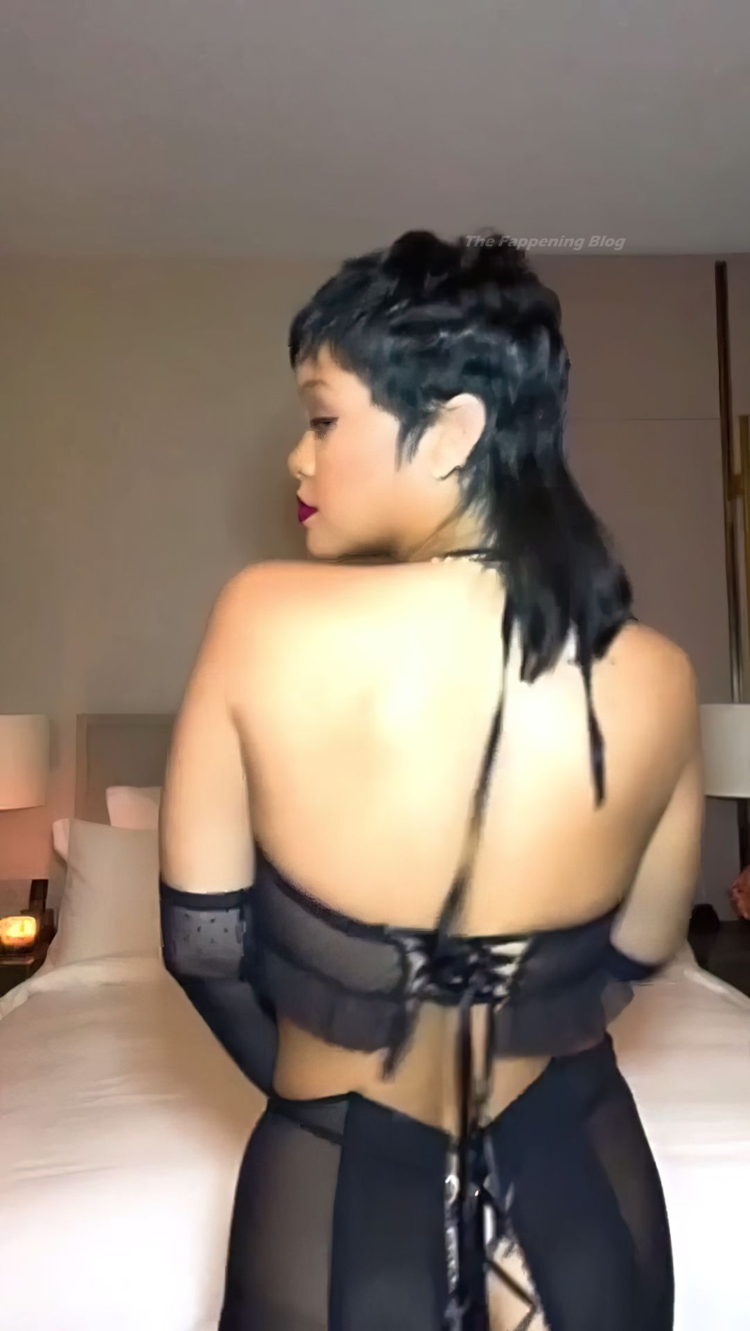 Rihanna See Through & Sexy (11 Pics + Video)