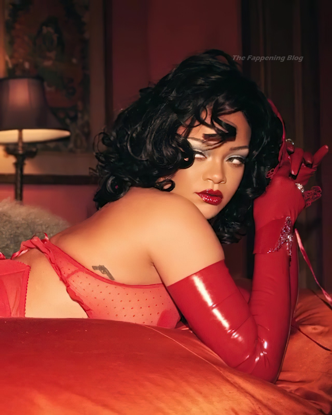 Rihanna Sexy  - Savage X Fenty (18 Photos + Video)