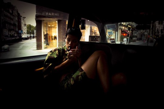 Rihanna Topless & Sexy (46 Photos + Video)