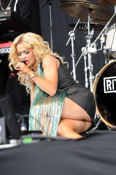 Rita Ora Ass (5 Photos)
