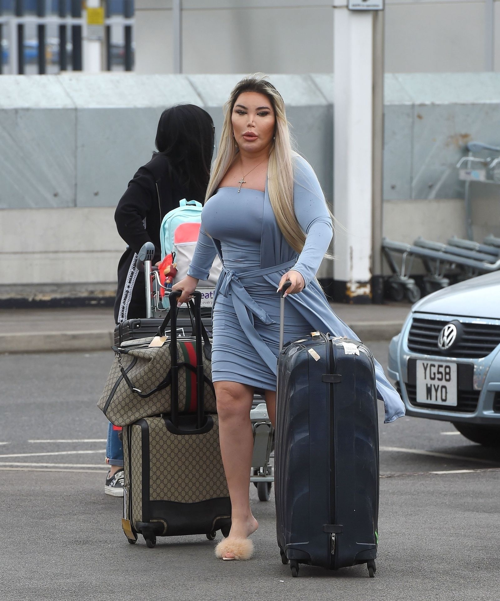 Roddy Alves Is Seen Heading Out of London at Heathrow Airport (39 Photos)