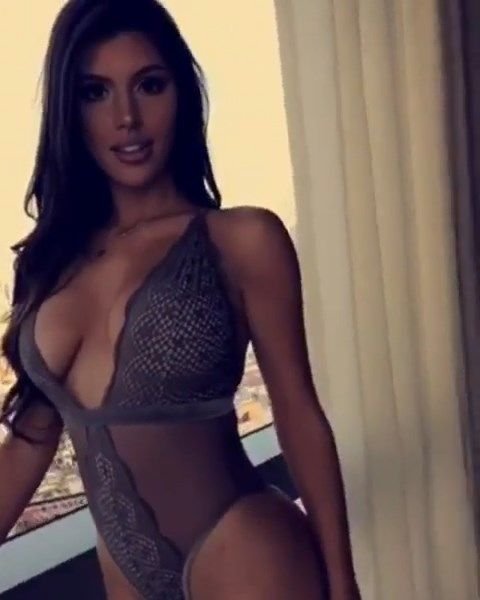 Rosana Hernandez Nude & Sexy (28 Photos + GIFs)