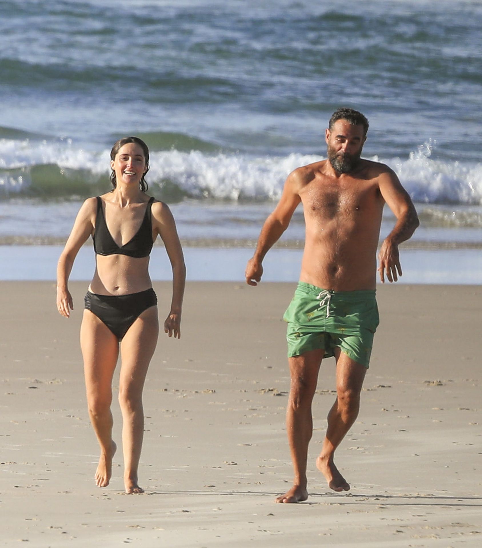 Rose Byrne & Bobby Cannavale Head Out for a Romantic Early Evening Swim (30 Photos)