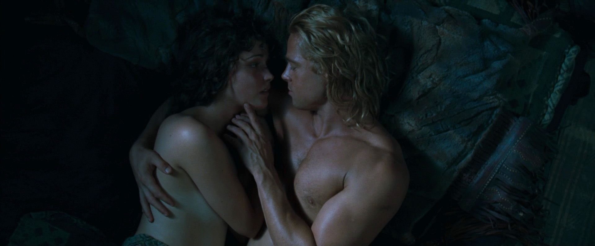 Rose Byrne and Brad Pitt Sex Scene  - Troy (8 Pics + GIF & Video)